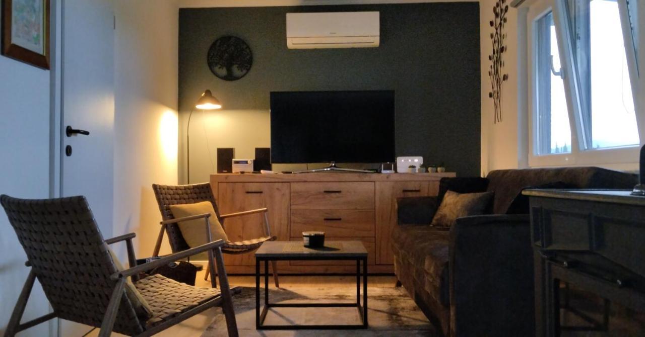 Relax House Lara In 克拉平斯凯托普利采 外观 照片
